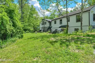 1466 Pocono Ln, Bartonsville, PA 18321 - Photo 4