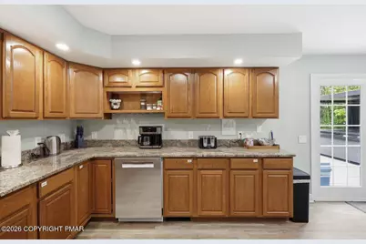  310 Estate Drive, East Stroudsburg, PA 18302 - Photo 18