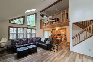 63 Guest Cir, Albrightsville, PA 18210 - Photo 4
