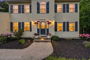 915 Mundy Ln, Effort, PA 18330 - Photo 8