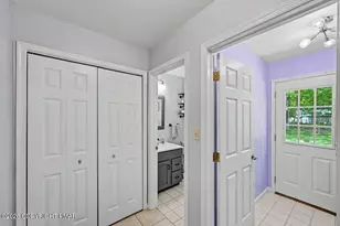 915 Mundy Ln, Effort, PA 18330 - Photo 24