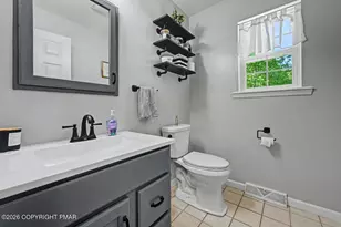 915 Mundy Ln, Effort, PA 18330 - Photo 26
