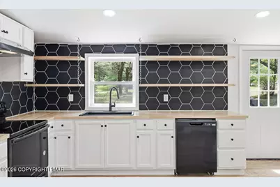  155 Blooming Grove Road, Hawley, PA 18428 - Photo 16