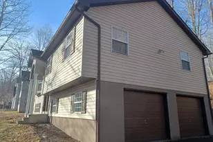 1147 Hunters Woods Dr, East Stroudsburg, PA 18301 - Photo 2