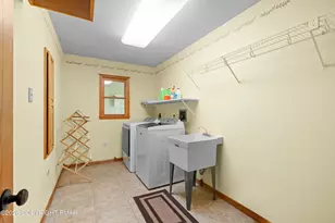 324 W 10th St, Jim Thorpe, PA 18229 - Photo 68