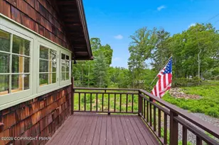 118 Falls Dr, Buck Hill Falls, PA 18323 - Photo 28