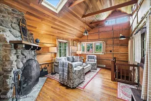 118 Falls Dr, Buck Hill Falls, PA 18323 - Photo 6