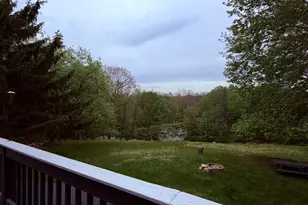 210 Stag Ct, Bushkill, PA 18324 - Photo 2