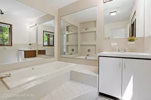 114 Summerton Cir, East Stroudsburg, PA 18301 - Photo 50
