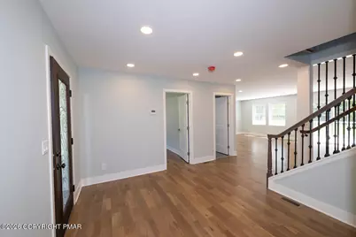  112 Robin Lane, Tobyhanna, PA 18466 - Photo 14