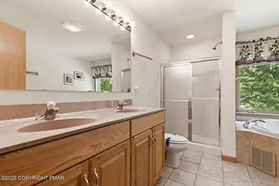  123 Wallenpaupack Drive, Greentown, PA 18426 - Photo 32