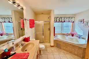 123 Wallenpaupack Dr, Greentown, PA 18426 - Photo 18