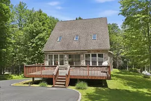 123 Wallenpaupack Dr, Greentown, PA 18426 - Photo 2