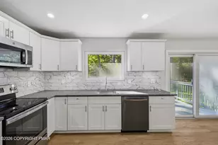 236 Lloyds Ln, Stroudsburg, PA 18360 - Photo 12