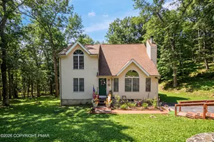236 Dorchester Dr, Bushkill, PA 18324 - Photo 1