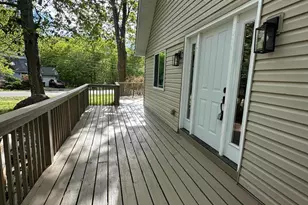 838 Country Pl Dr, Tobyhanna, PA 18466 - Photo 6