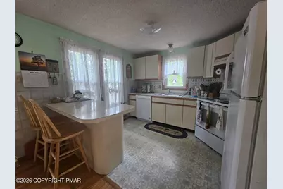  7193 Winnebago Drive, Pocono Lake, PA 18347 - Photo 4