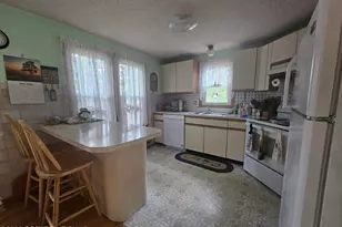 7193 Winnebago Dr, Pocono Lake, PA 18347 - Photo 4