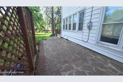  31 Knob Road, Mount Pocono, PA 18344 - Photo 4