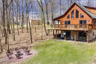 183 Hillary Dr, White Haven, PA 18661 - Photo 2
