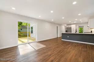 8585 Periwinkle Dr, Tobyhanna, PA 18466 - Photo 8