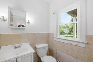 97 E Broad St, East Stroudsburg, PA 18301 - Photo 20