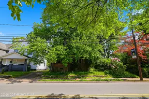 97 E Broad St, East Stroudsburg, PA 18301 - Photo 52
