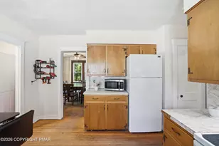 97 E Broad St, East Stroudsburg, PA 18301 - Photo 14