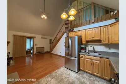  197 Hummingbird Trail, Bushkill, PA 18324 - Photo 8