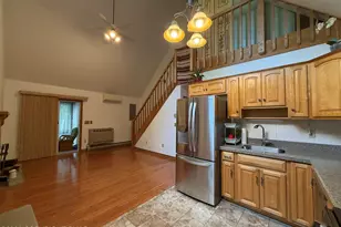197 Hummingbird Trl, Bushkill, PA 18324 - Photo 8