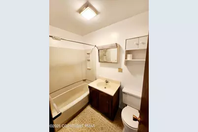  520 Post Hill Road #202, Henryville, PA 18332 - Photo 8