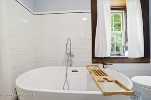 2408 Clearview Ave, Stroudsburg, PA 18360 - Photo 38