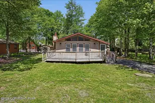 1739 Rolling Hills Dr, Tobyhanna, PA 18466 - Photo 1