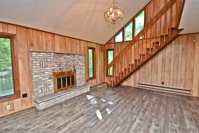  148 Manchester Drive, Bushkill, PA 18324 - Photo 4