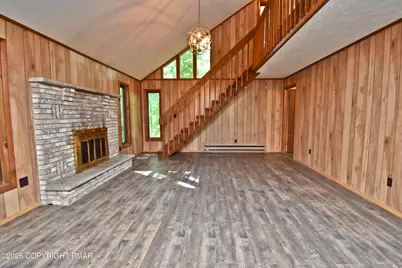  148 Manchester Drive, Bushkill, PA 18324 - Photo 2