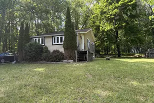 9104 Robinhood Dr, Kunkletown, PA 18058 - Photo 1