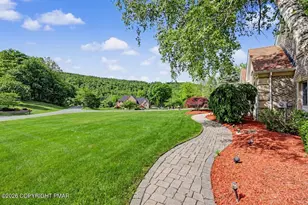 2134 Fox Run Rd, Stroudsburg, PA 18360 - Photo 4