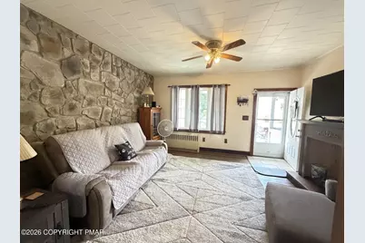  129 E Ridge Street, Coaldale, PA 18218 - Photo 6
