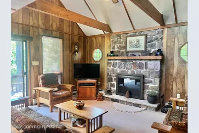  15 Chalet Court, Lake Harmony, PA 18624 - Photo 6