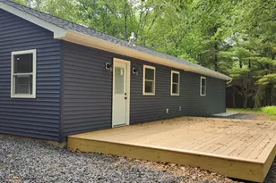 111 Split Rock Rd, Lake Harmony, PA 18624 - Photo 2