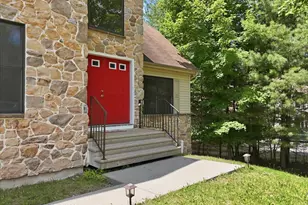 149 Arbor Way, Stroudsburg, PA 18360 - Photo 4