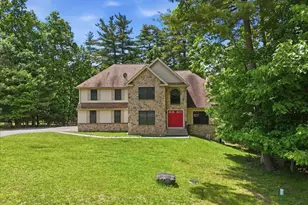 149 Arbor Way, Stroudsburg, PA 18360 - Photo 2