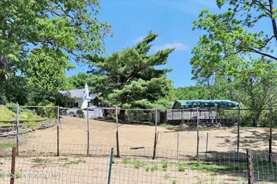  750 Brockton Mountain Drive, Barnesville, PA 18214 - Photo 36