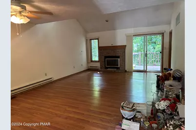  78 Village Drive, Stroudsburg, PA 18360 - Photo 4