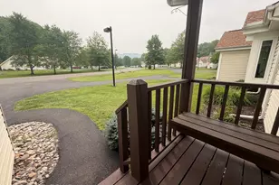 78 Village Dr, Stroudsburg, PA 18360 - Photo 6