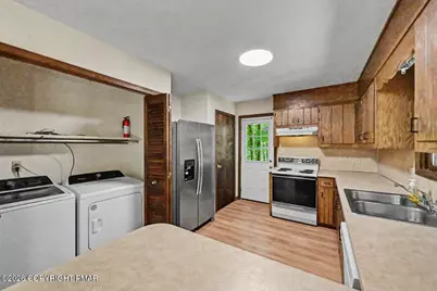  149 Cardinal Drive, Covington Township, PA 18424 - Photo 20