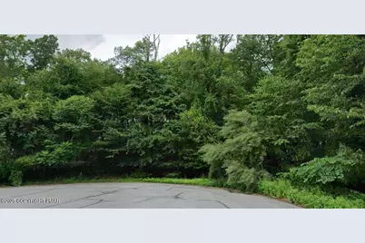  15 Heritage Dr Boulevard, Stroudsburg, PA 18360 - Photo 4