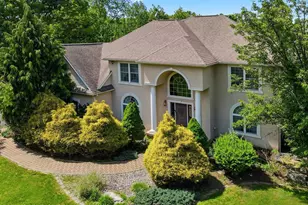 110 Mackenzie Ln, Bartonsville, PA 18321 - Photo 2