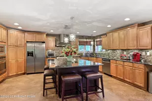 110 Mackenzie Ln, Bartonsville, PA 18321 - Photo 10