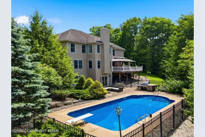  110 Mackenzie Lane, Bartonsville, PA 18321 - Photo 4